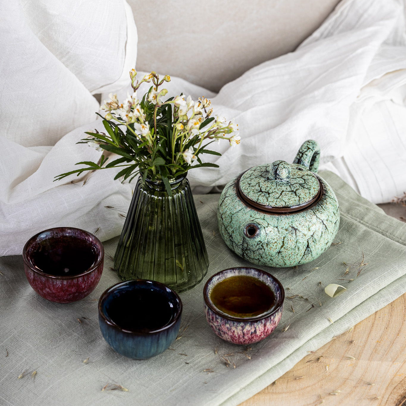 Ceramiczna Filiżanka - Elegancka Czerwono-Beżowa Na Herbatę