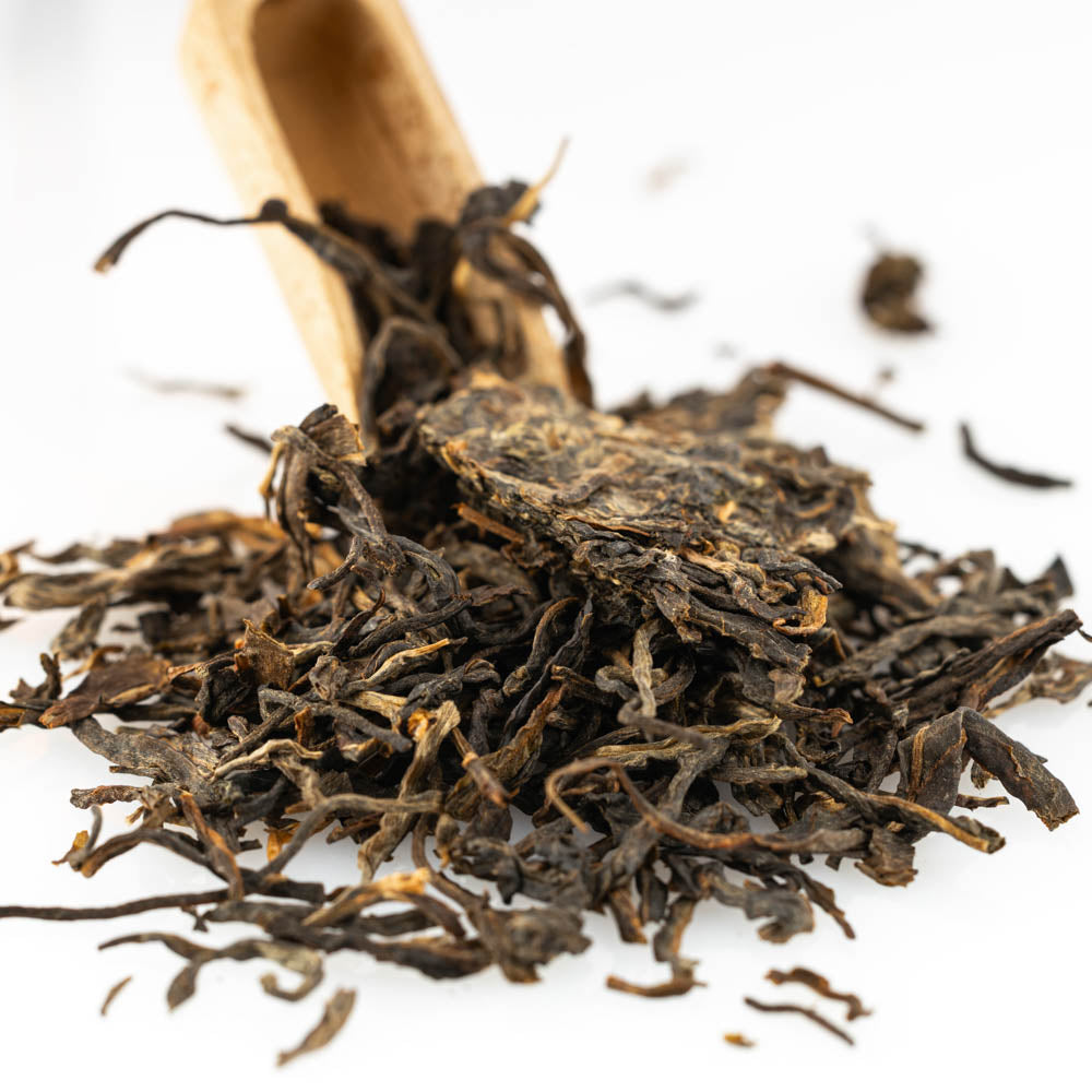 Jaśminowa Perła - Czerwona Trawiasta Miękka Kwiatowa Herbata Na Odświeżenie i Regenerację