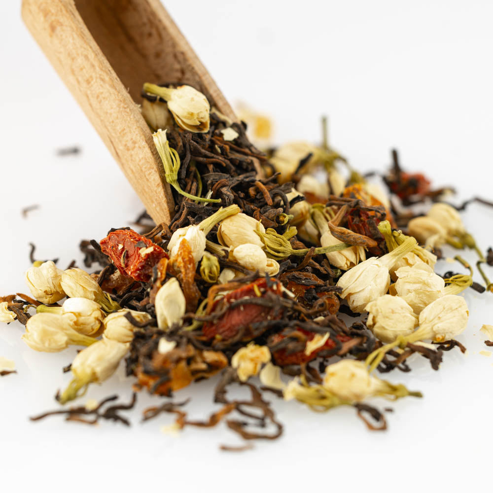 Nocne Słońce - Czerwona Trawiasta Miękka Herbata Z Jaśminem Jagodami Goji i Longanem Na Relaksacyjną Rewitalizację